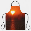 Search for heart shaped aprons Background