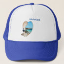 Search for shells hats Beach
