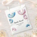 Search for donut favour bags Pink