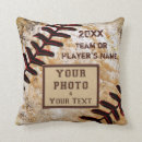 Search for team cushions Player