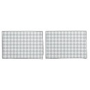 Search for checkered pillowcases Checkers