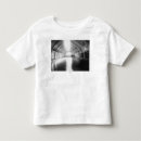 Search for largest tshirts Lantern