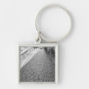 Search for cobbled key rings Old