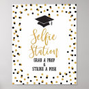 Search for selfie station Gold