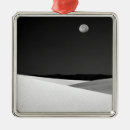 Search for dramatic christmas tree decorations Scenic