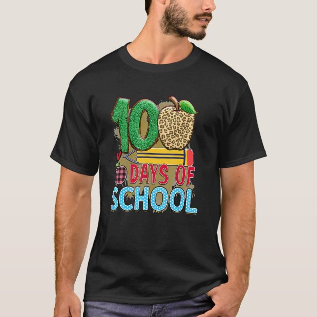 100 Days Of School Apple Pencil  Student Teacher T-Shirt (Front)