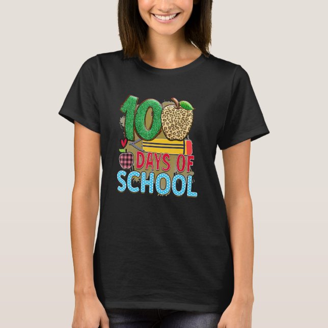 100 Days Of School Apple Pencil  Student Teacher T-Shirt (Front)