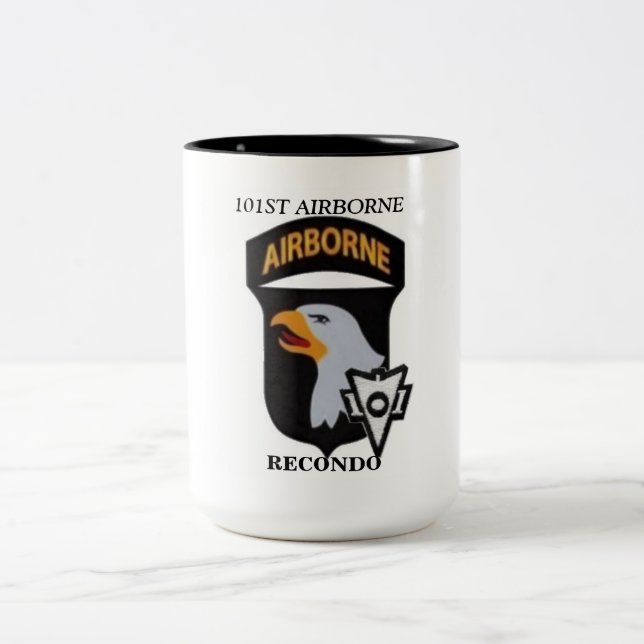 101ST AIRBORNE RECONDO MUG (Center)