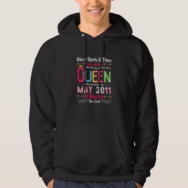 11 Years Old Girls 11th Birthday Queen May 2011 Hoodie (Front)