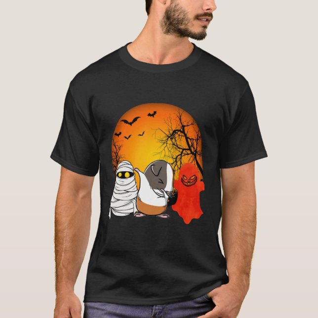 151 Guinea Pig Halloween Pumpkin T-Shirt (Front)