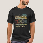 16 Year Old Gift Vintage 2009 Retro 16th Birthday  T-Shirt<br><div class="desc">16 Year Old Gift Vintage 2009 Retro 16th Birthday Men Women</div>
