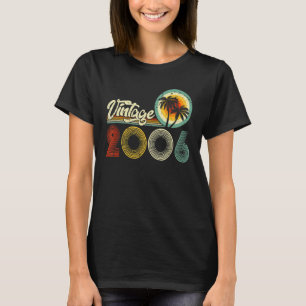 17 Year Old Boys Girls Vintage 2006 17th Birthday T-Shirt
