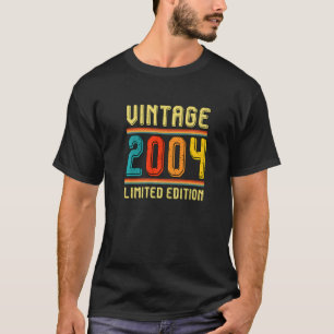 17 Year Old For Men Women Retro Vintage 2004 T-Shirt