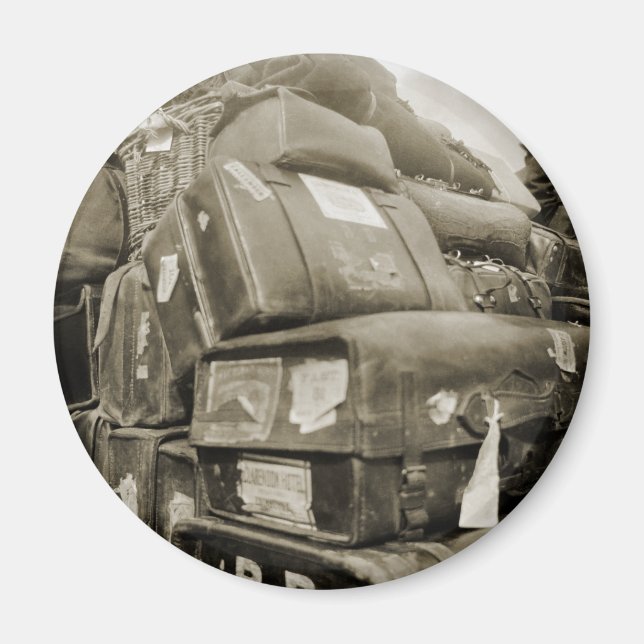 1890's TRAVEL LUGGAGE TEAMSTER WAGON SUITCASE Magnet (Front)