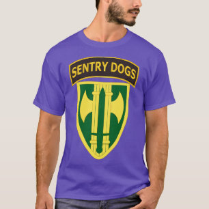 18th MP Brigade Sentry Dogs Tab wo Txt T-Shirt