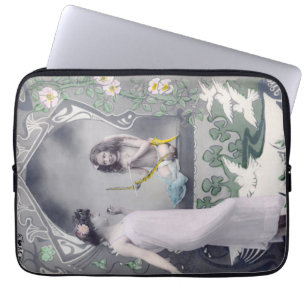 1904 Art Nouveau Valentine  Laptop Sleeve
