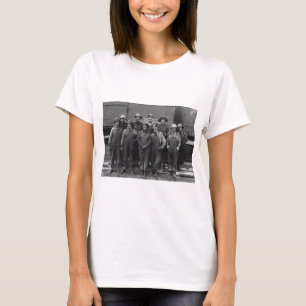 1918 Women Laborers Union Pacific Railroad T-Shirt