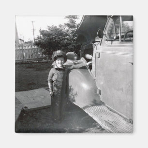 1950s Retro Gas Station Attendant Magnet