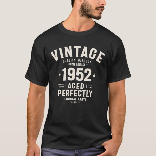 1952 72nd Birthday Gifts 72 Year Old Men Women T-Shirt (Front)