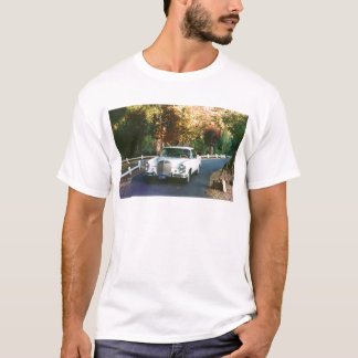1965 Mercedes-Benz 220SEb coupe T-Shirt