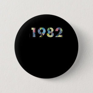 1982 4 6 CM ROUND BADGE