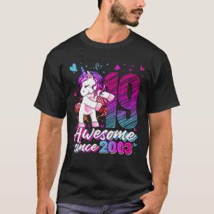 19 Years Old Unicorn Flossing 19Th Birthday Unicor T-Shirt