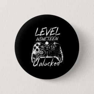 19th Birthday Gift 19 Year Old Gifts 19th Birthday 6 Cm Round Badge