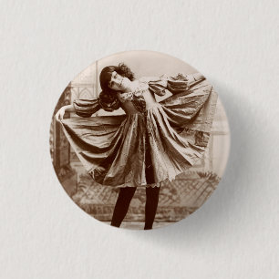 19th C. The Curtsy 3 Cm Round Badge