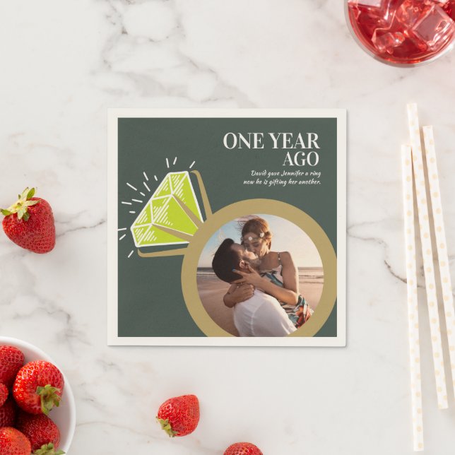 1st anniversary party peridot ring photo green  napkin (Insitu)