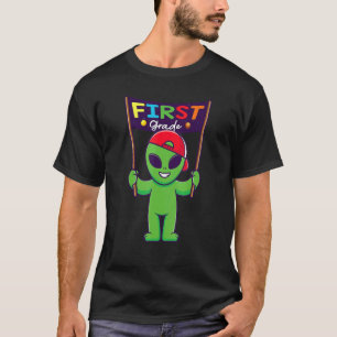 1st Grade Cute Alien Holding Board Back To School T-Shirt