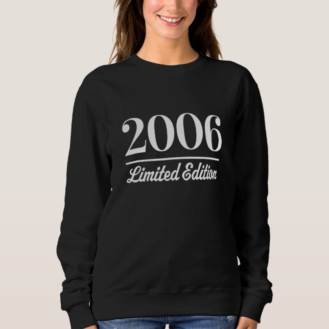 2006 SWEATSHIRT (Front)