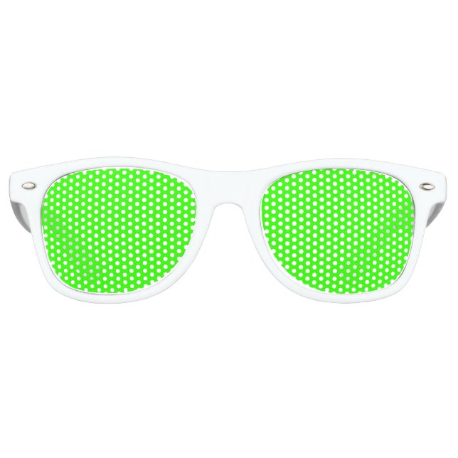 2022 colour trend-GREEN Retro Sunglasses (Front)
