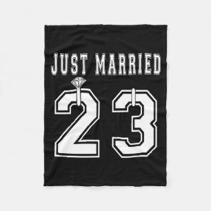 2023 married wife husband matching honeymoon fleece blanket