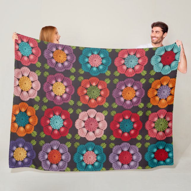 20 Daisy Flower Pattern Throw Blanket  Soft Fleece (In Situ)