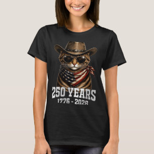 250 Years Funny Cat Aamerica Flag 4th Of July Men T-Shirt