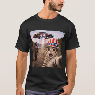 250th Anniversary Cat Selfie Bigfoot USA T-Shirt