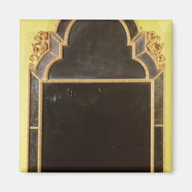 25:Queen Anne giltwood pierglass Magnet (Front)