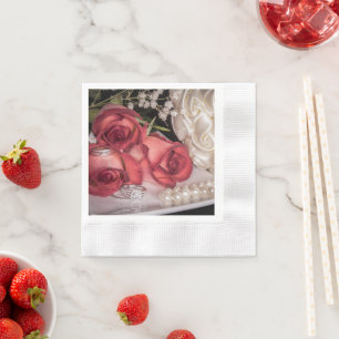 2686-Red & White Wedding Roses w/Rings, Pearls Napkin