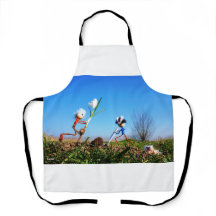 2 Fubby's planting a sphere of crockery.