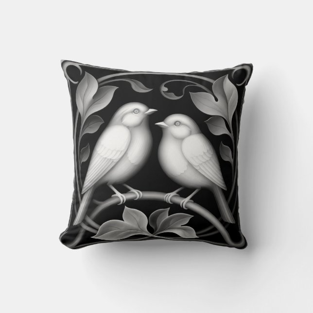 2 Robins on black Cushion (Front)
