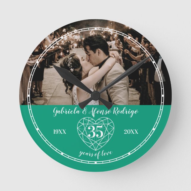 35th Wedding Anniversary heart emerald green Round Clock (Front)