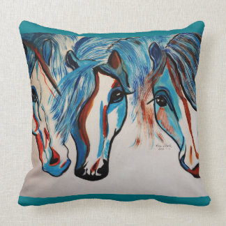 3 AMIGO HORSES CUSHION