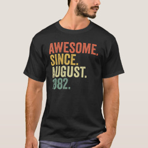 40 Year Old  40th Birthday Men Awesome Since Augus T-Shirt