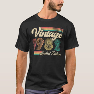 40 Year Old Gifts Born In 1982 Vintage 40Th Birthd T-Shirt