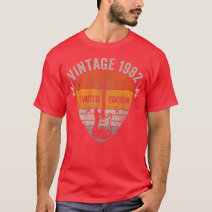 40 Years Old Vintage 1982 Limited Edition 40th Bir T-Shirt