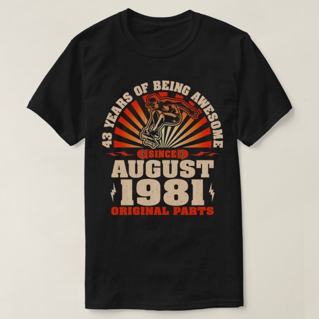 43rd Birthday 43 Year Old Skateboard Lovers Born A T-Shirt (Design Front)