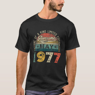 44Th Birthday Decorations May 1977 Men Women 44 Ye T-Shirt