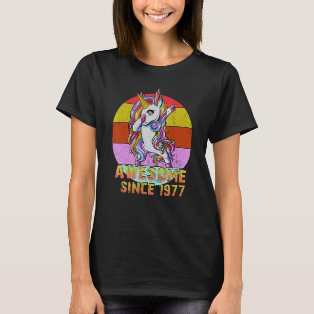 45 Years Old Unicorn Dabbing Awesome Since 1977 Un T-Shirt (Front)