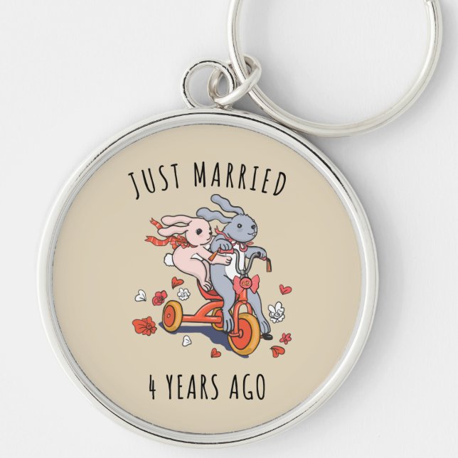 4 Years Just married 4th Year Anniversary Gift Key Ring (Front)
