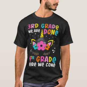 4th Grade Here We Come Cute Unicorn Happy Last Day T-Shirt